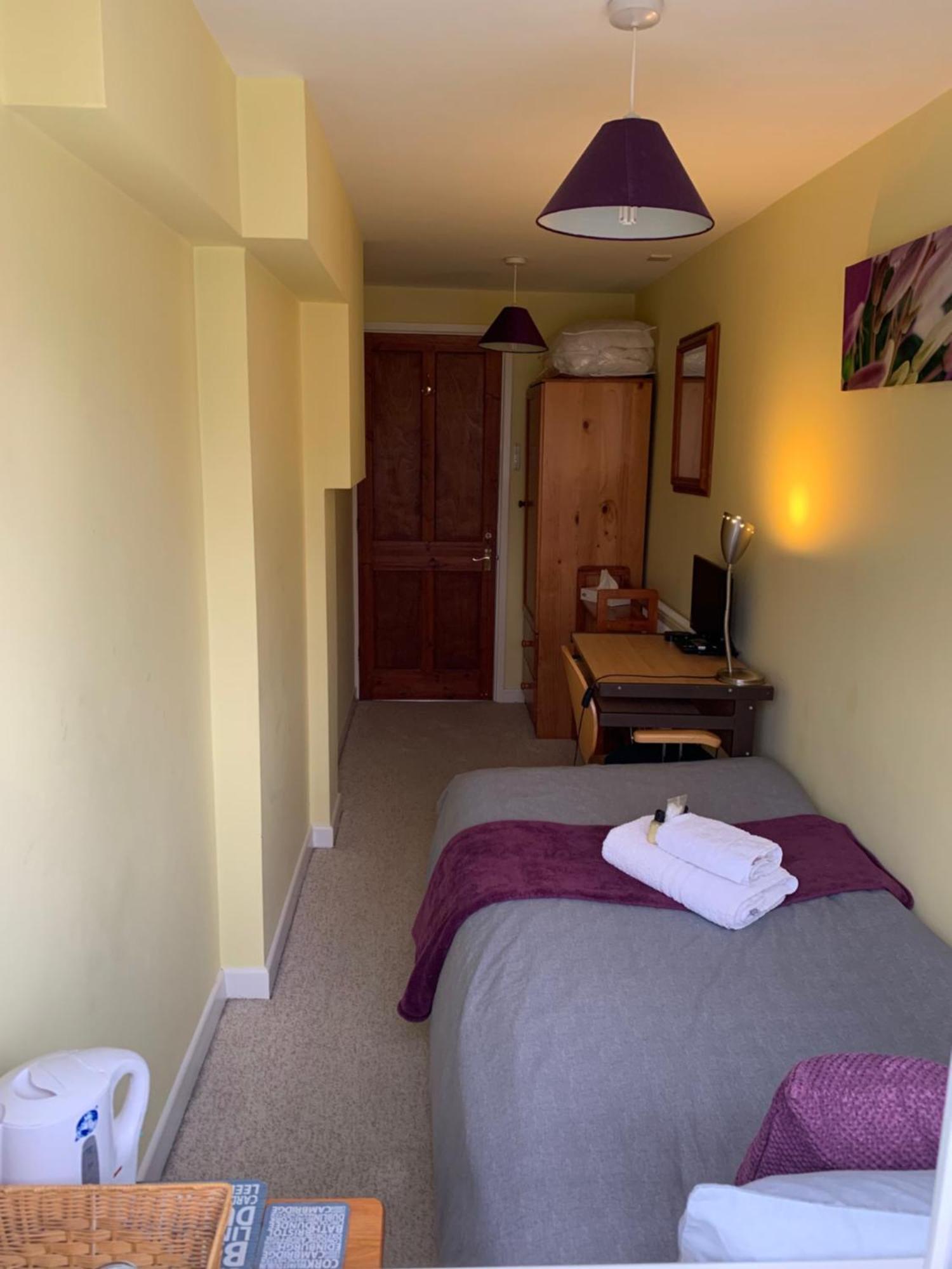 The Holly Tree Bed & Breakfast Cambridge  Ngoại thất bức ảnh